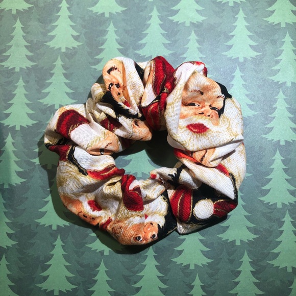 6 piece Christmas Scrungie set - Picture 5 of 10